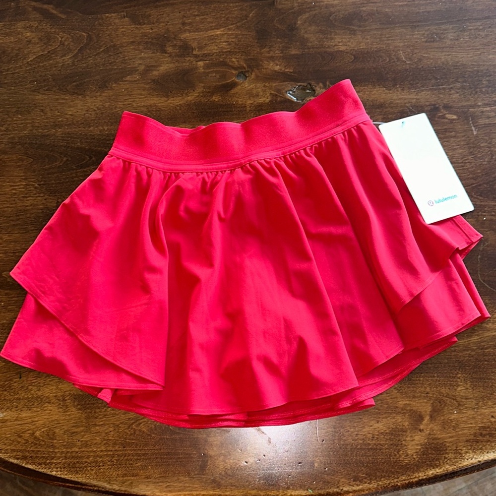 LULULEMON COURT RIVAL HR SKIRT